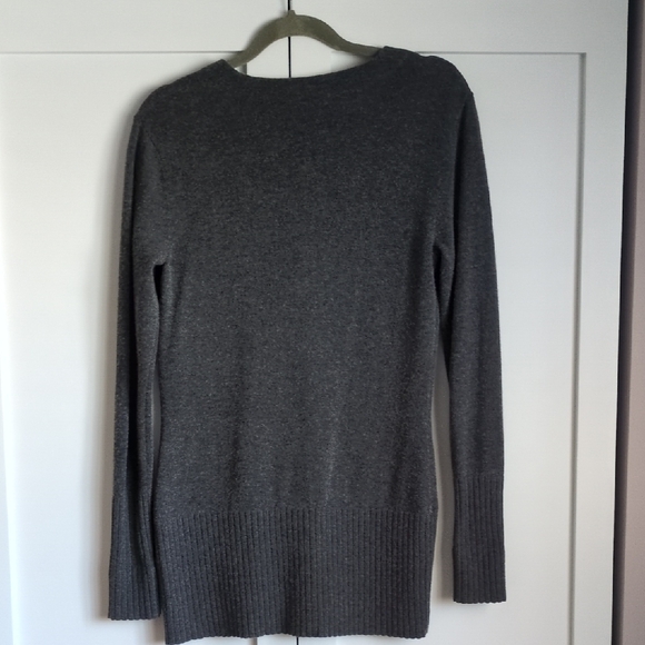 The North Face Merino Wool Blend Dark Gray Women's V-Neck Cardigan - Picture 6 of 6